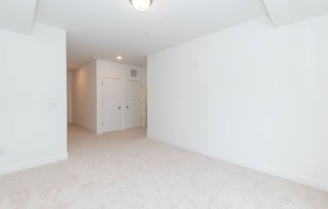 2 beds, 2.5 baths, $2,295, Unit UNIT 101