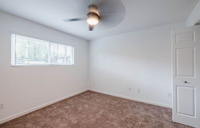 3 beds, 2 baths, 1,200 sqft, $1,995, Unit 2290-03