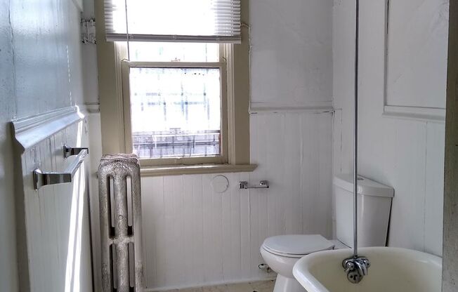 Studio, 1 bath, 550 sqft, $1,195