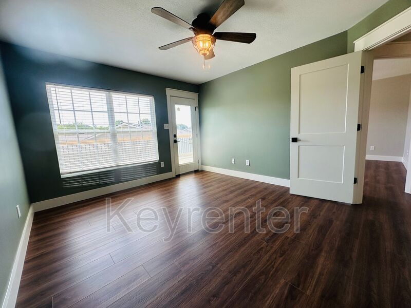 5330 BLUE STAR DR