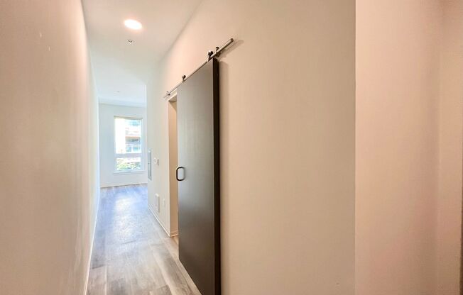 1 bed, 1 bath, 440 sqft, $1,327, Unit 223