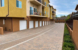 2266 W Dunlop Street 6