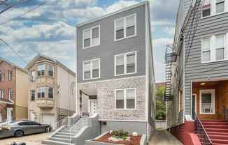 77 RANDOLPH AVE