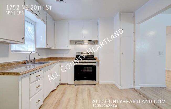 1752 NE 20 ST