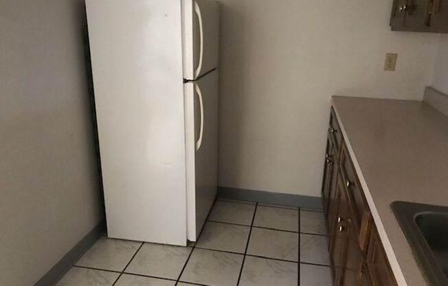 One Bedroom ground level apartment in Evans City area