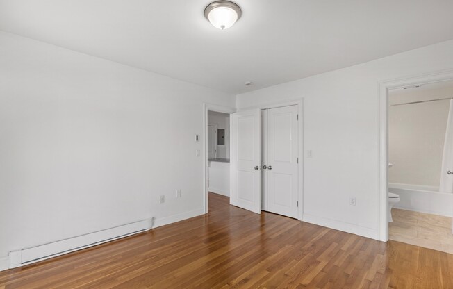 2 beds, 2 baths, 847 sqft, $2,650, Unit 5