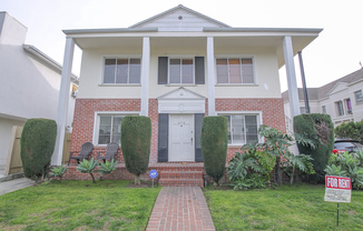 (6014) 8316 Blackburn Ave.