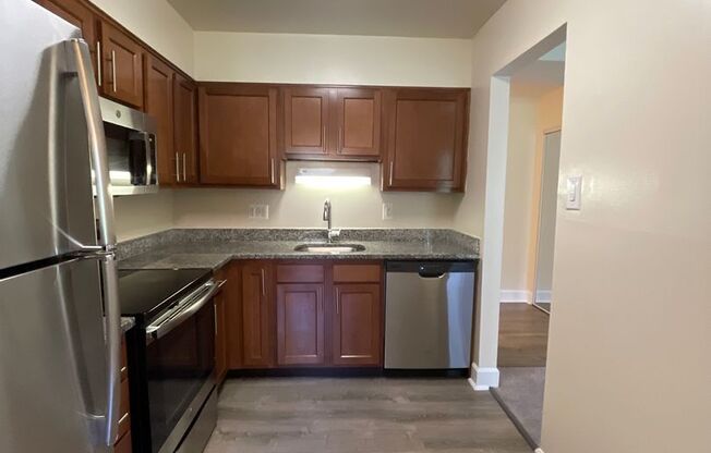 2 beds, 2 baths, 1,000 sqft, $1,850, Unit 14203 #A2