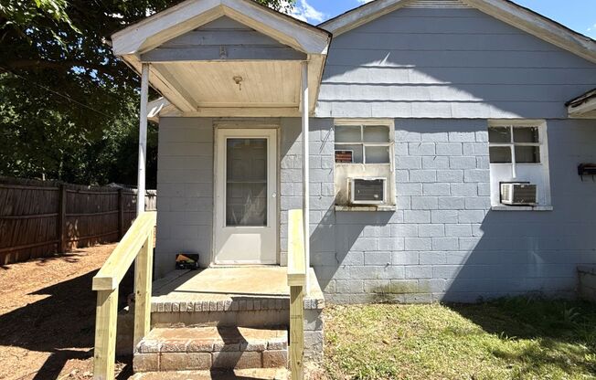 2-Bedroom Duplex!