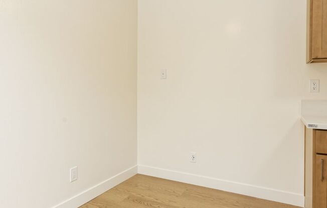 1 bed, 1 bath, 565 sqft, $2,095, Unit 210