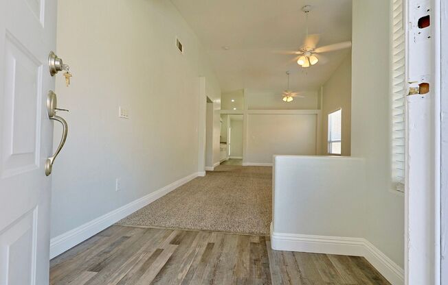 Charming Single-Story Home with 3-Car Garage – Great Location!