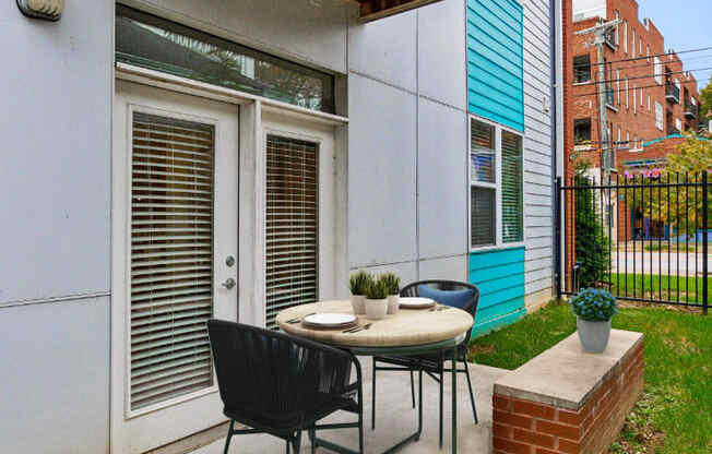 Outdoor Patio at AMP Apartments, PRG Real Estate, Kentucky, 40206