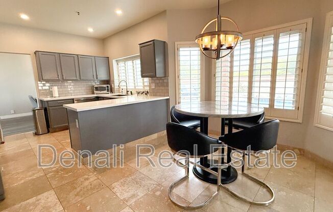 9437 E DREYFUS PL