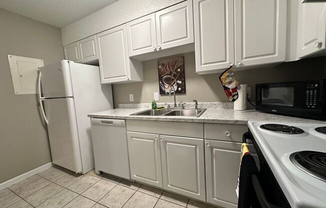 1 bed, 1 bath, 608 sqft, $1,500, Unit G-247