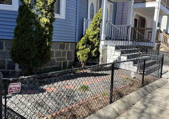 58 COPELAND ST