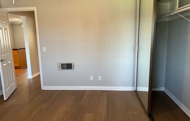 2 beds, 1 bath, 850 sqft, $2,575, Unit D-6