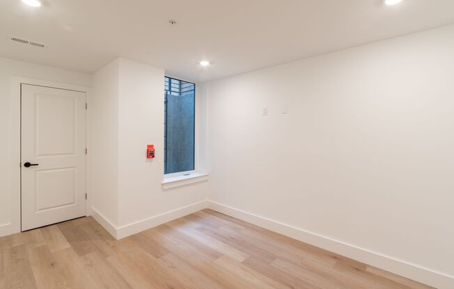 2 beds, 2 baths, 1,191 sqft, $1,775, Unit 4