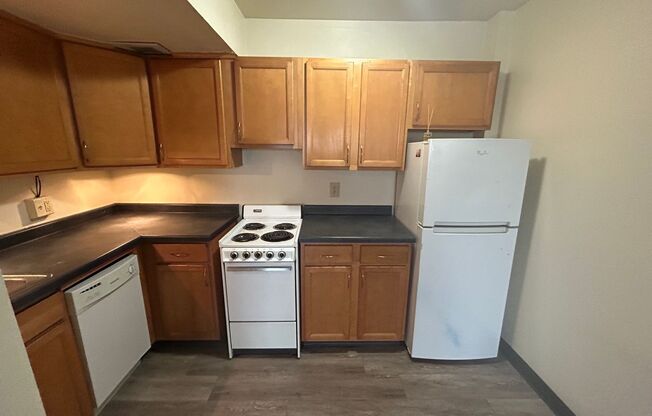 1 bed, 1 bath, $975, Unit 808