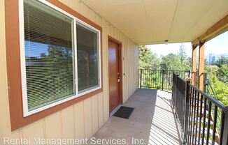 930 SW Gibbs St #1 - 15 Gibbs St. Apts.