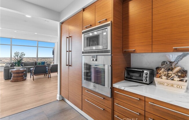 3 beds, 3.5 baths, 2,530 sqft, $15,000, Unit 48C