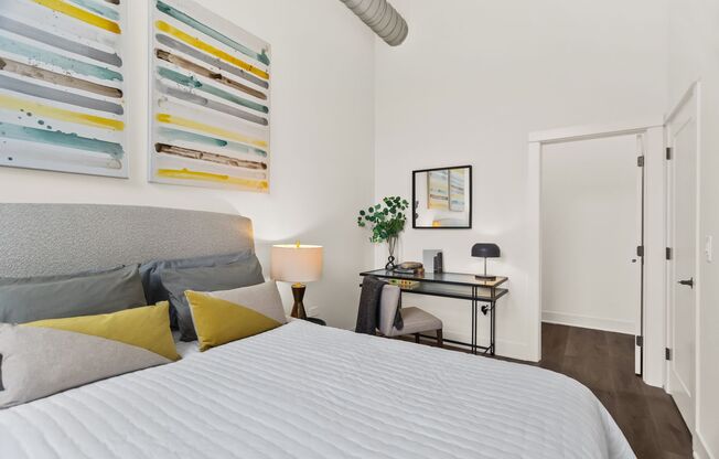1 bed, 1 bath, 879 sqft, $2,599, Unit 104