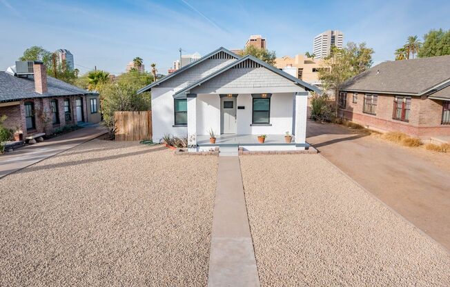 Remodeled Historic 2-bed Home Central Phx