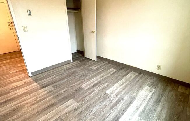 1 bed, 1 bath, $895, Unit 406