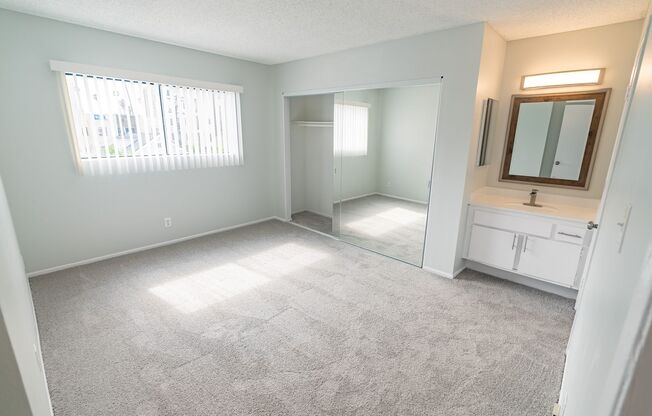 2 beds, 2 baths, 1,100 sqft, $2,098, Unit 318