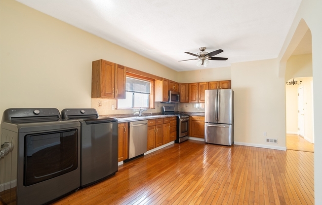 97 GLN ST