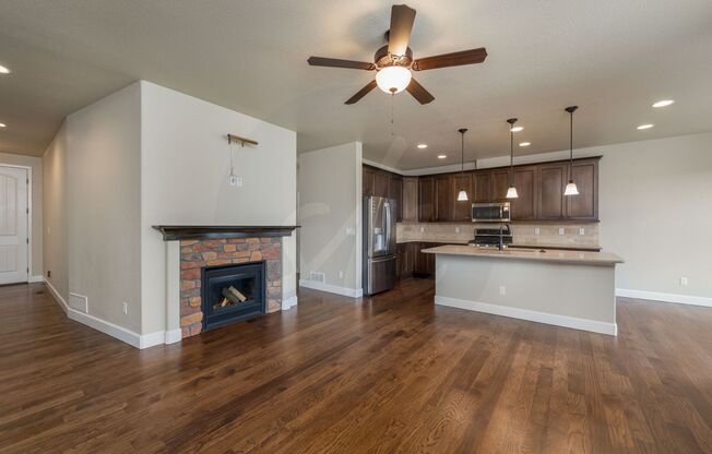 Stunning 4 Bedroom Patio Home in Flying Horse