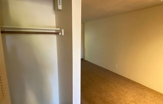 2 beds, 1.5 baths, 940 sqft, $1,607, Unit 0149