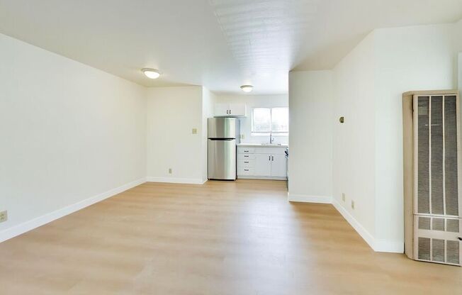 693 SAN BRUNO AVE