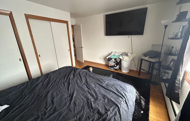 1 bed, 1 bath, $1,015, Unit 32