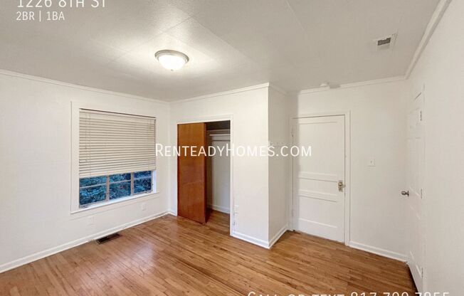 2 beds, 1 bath, 1,572 sqft, $1,350, Unit 1226 8th St - Main House