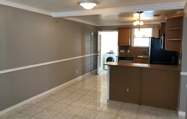 2/1 second floor condo for rent in Jacksonville Beach $1450