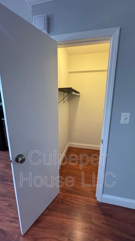 2854 W SYLVANIA