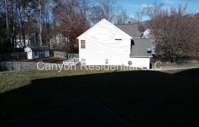 3 beds, 2.5 baths, $1,900