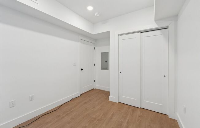 2 beds, 2 baths, 900 sqft, $1,422, Unit 101