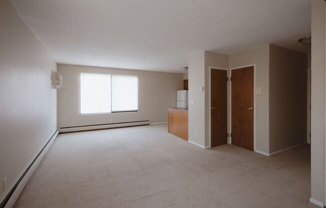 Studio, 1 bath, 422 sqft, $875, Unit 302