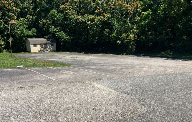 Studio, 2 baths, 10,000 sqft, $10,000, Unit 4800 W. Hundred Rd.