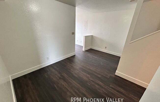 1702 E OCOTILLO RD