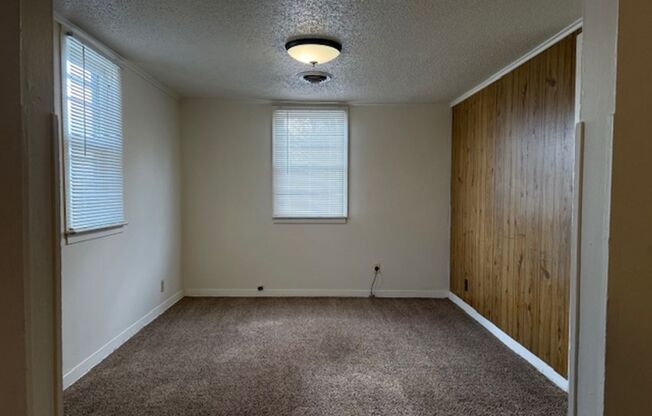 2 beds, 1 bath, 575 sqft, $900, Unit 304