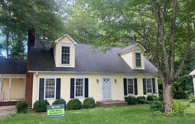 Charming 4-Bedroom, 2-Bath Home with Spacious Comfort and Natural Light