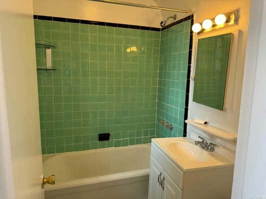 Studio, 1 bath, $1,750, Unit 4G