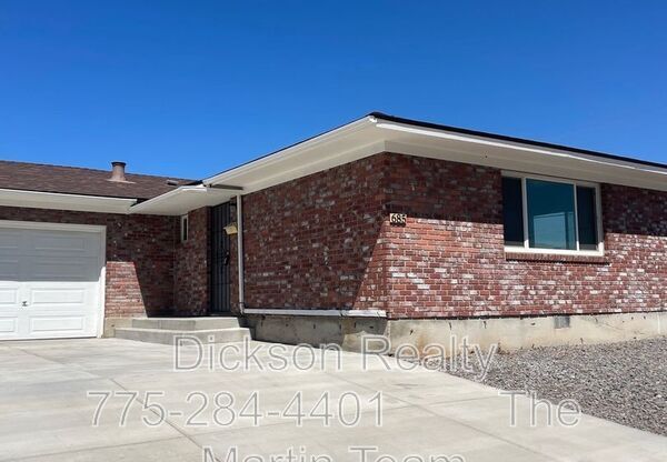 685 GENOA AVE