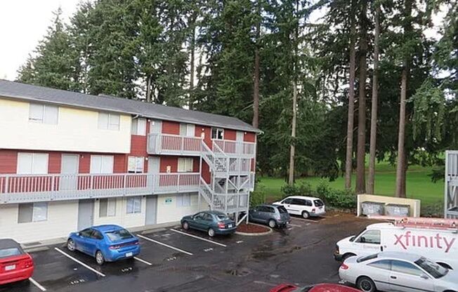 Highway Place | Affordable Comfort Near Boeing & Evergreen Way