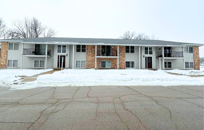 Floyd Apartments