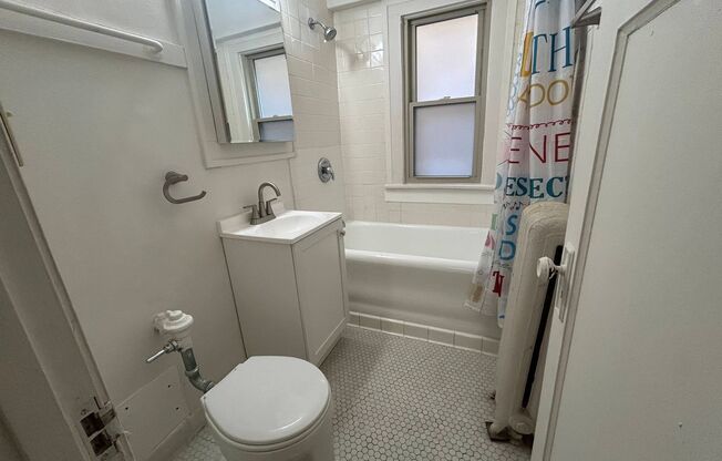 1 bed, 1 bath, $1,245, Unit 26