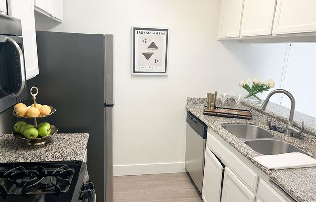 2 beds, 2 baths, 960 sqft, $3,195, Unit 0100