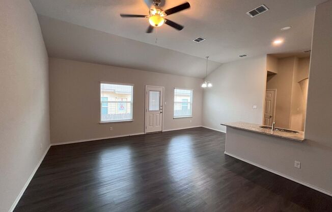 3 beds, 2 baths, $1,525, Unit 9212 Canyon Bend Unit 1